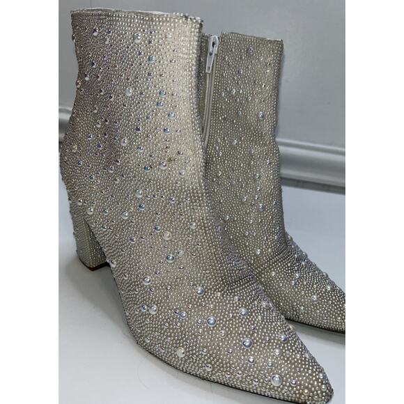 Betsey Johnson Cady Silver Rhinestone Ankle Booties 8 Sparkle Glam Heeled Glam - Picture 1 of 13